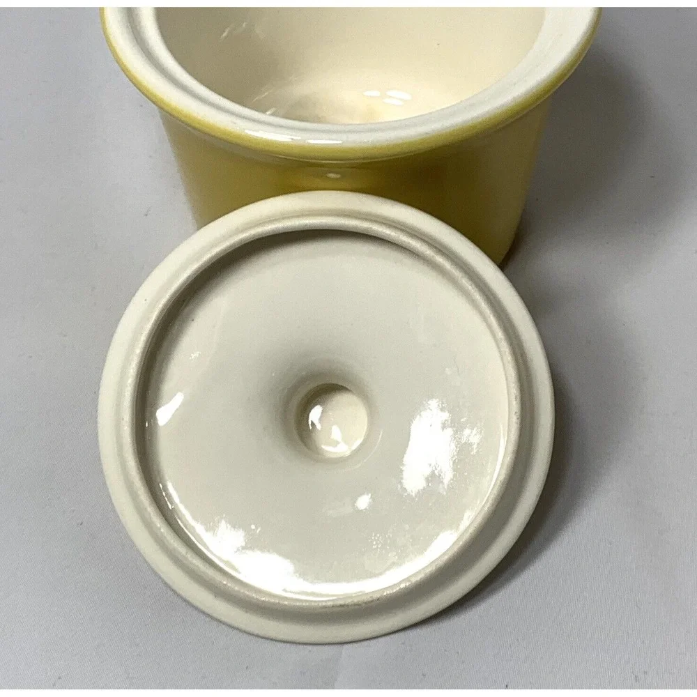 California Pottery Creamer and Sugar Yellow Vintage‎ Mid Century MCM FLAWS